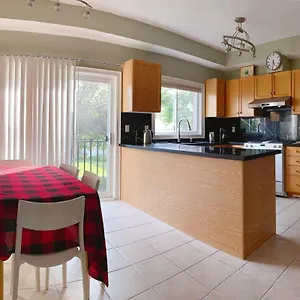 Nice With Private Bath In Mid Town Habitación en casa particular